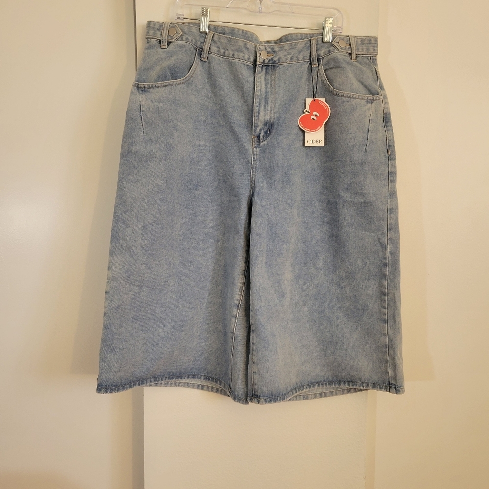 Cider Bule Denim Wide Leg Capri Jeans